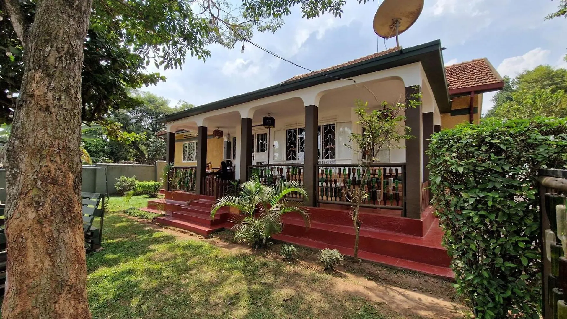 Room In Guest Room - Guest Room 1, A Home Away From Home Kampala Guest house